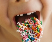 alimentos-que-causam-caries-nos-dentes-1