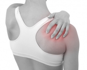 Acute pain in a woman shoulder