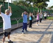 foto-exercicio-de-fortalecimento-para-idosos-04