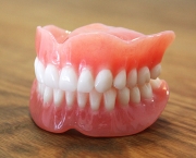 Prótese Dentária (1)